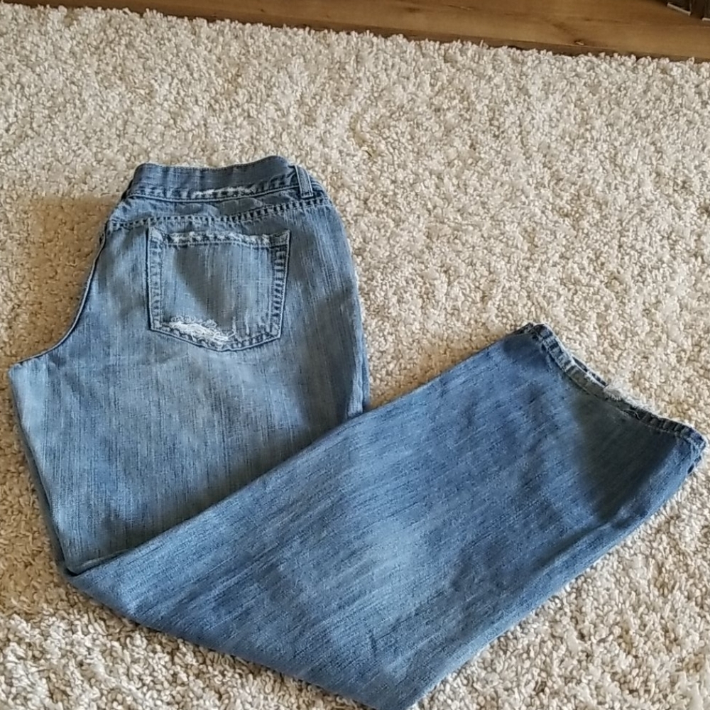 Mossimo distressed Jean